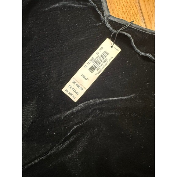 Victoria's Secret Black Velvet Romper Sleep Lounge XS NEW - Picture 5 of 9